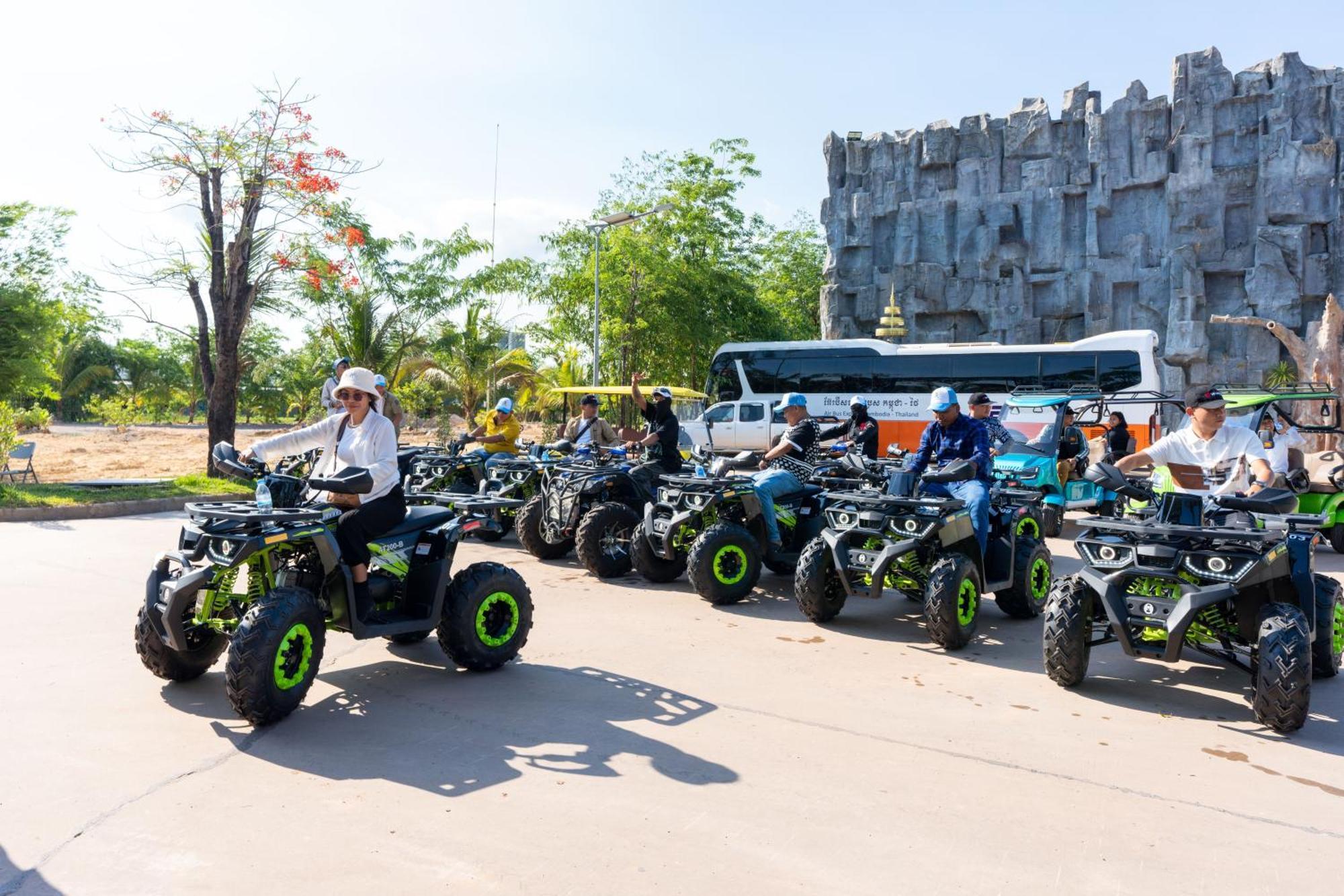 Wonderland Suites And Resort Sihanoukville Buitenkant foto